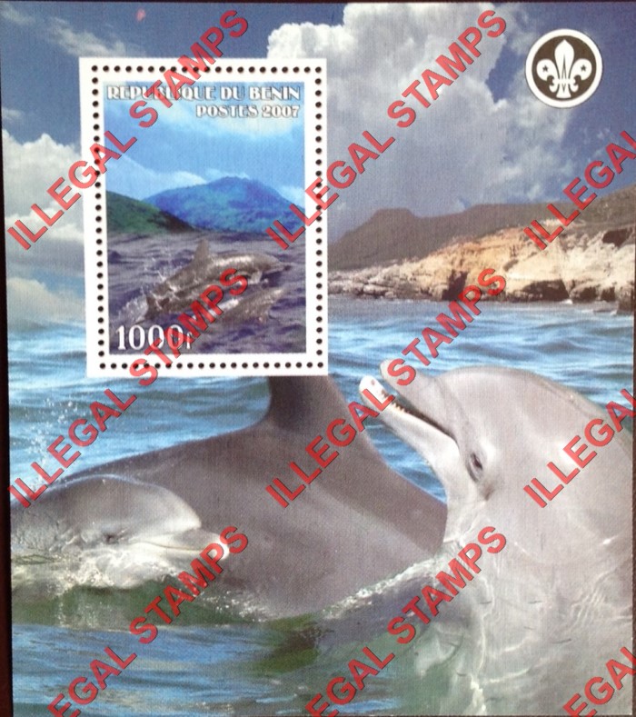 Benin 2007 Dolphins Illegal Stamp Souvenir Sheet of 1 Benin 2007 Dolphins Illegal Stamp Souvenir Sheet of 1