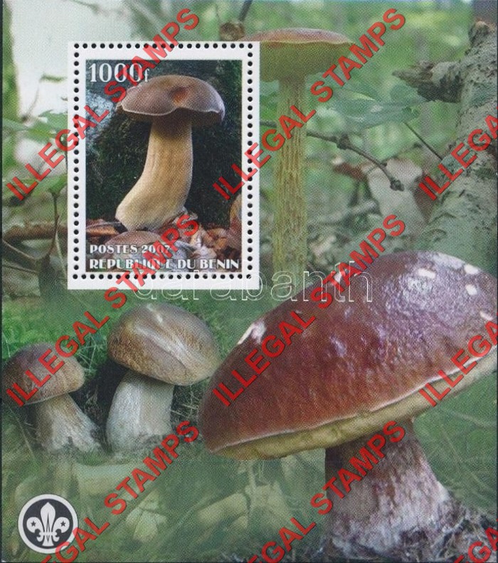 Benin 2007 Mushrooms Illegal Stamp Souvenir Sheet of 1 Benin 2007 Mushrooms Illegal Stamp Souvenir Sheet of 1