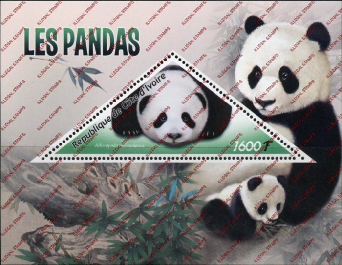 Ivory Coast 2016 Pandas Illegal Stamp Souvenir Sheet of 1 Ivory Coast 2016 Pandas Illegal Stamp Souvenir Sheet of 1