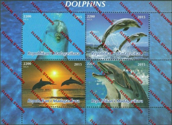 Madagascar 2015 Dolphins Illegal Stamp Souvenir Sheetlet Madagascar 2015 Dolphins Illegal Stamp Souvenir Sheetlet