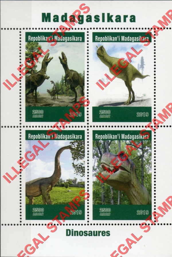 Madagascar 2019 Dinosaurs Illegal Stamp Souvenir Sheet of 4 Madagascar 2019 Dinosaurs Illegal Stamp Souvenir Sheet of 4