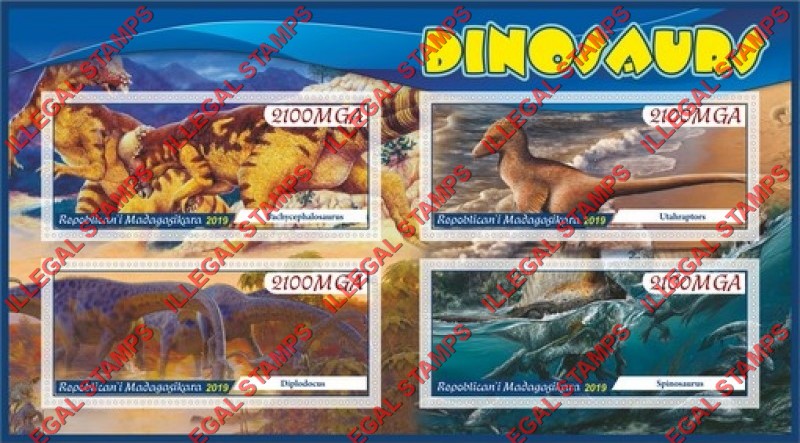 Madagascar 2019 Dinosaurs Illegal Stamp Souvenir Sheet of 4 Madagascar 2019 Dinosaurs Illegal Stamp Souvenir Sheet of 4