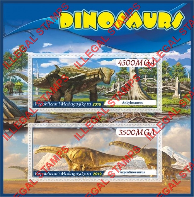 Madagascar 2019 Dinosaurs Illegal Stamp Souvenir Sheet of 2 Madagascar 2019 Dinosaurs Illegal Stamp Souvenir Sheet of 2