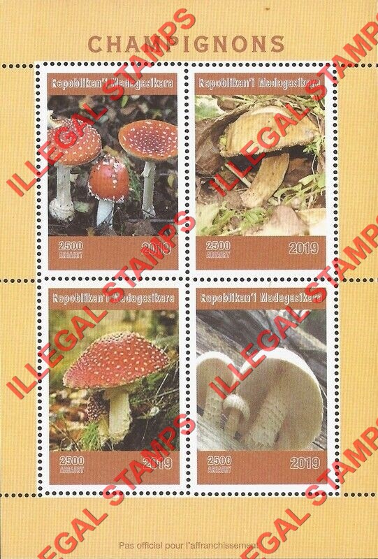 Madagascar 2019 Mushrooms Illegal Stamp Souvenir Sheet of 4 Madagascar 2019 Mushrooms Illegal Stamp Souvenir Sheet of 4