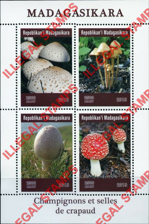 Madagascar 2019 Mushrooms and Toad Stools Illegal Stamp Souvenir Sheet of 4 Madagascar 2019 Mushrooms and Toad Stools Illegal Stamp Souvenir Sheet of 4