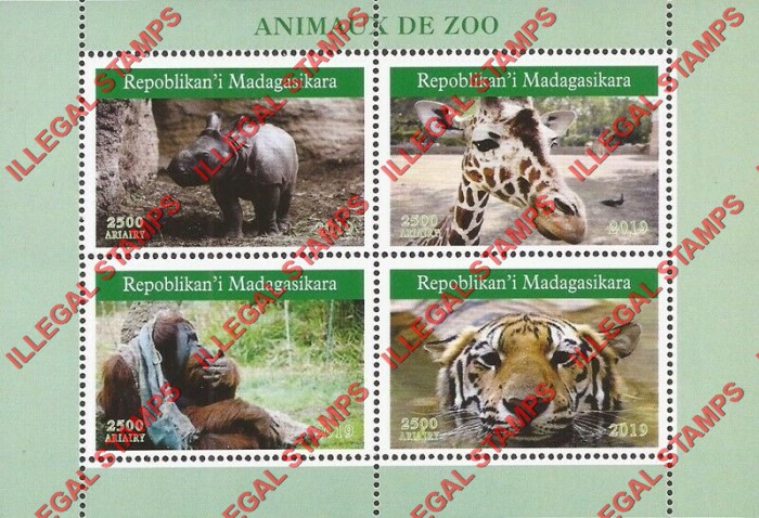 Madagascar 2019 Zoo Animals Illegal Stamp Souvenir Sheet of 4 Madagascar 2019 Zoo Animals Illegal Stamp Souvenir Sheet of 4