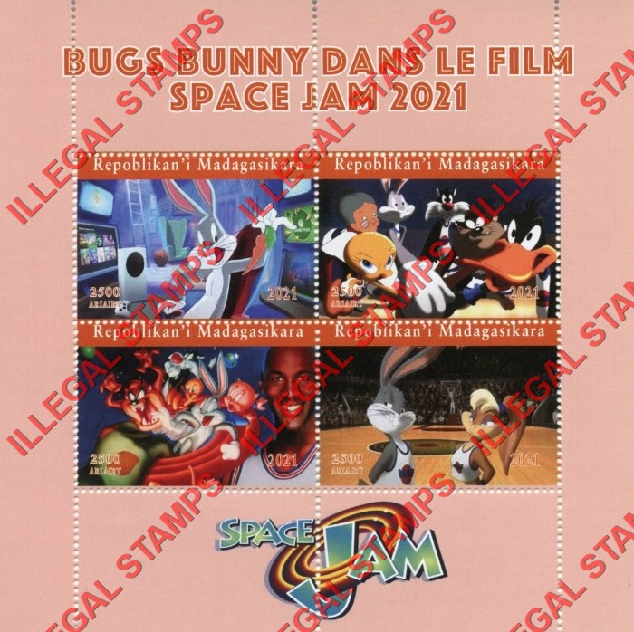 Madagascar 2021 Bugs Bunny Space Jam Illegal Stamp Souvenir Sheet of 4 Madagascar 2021 Bugs Bunny Space Jam Illegal Stamp Souvenir Sheet of 4