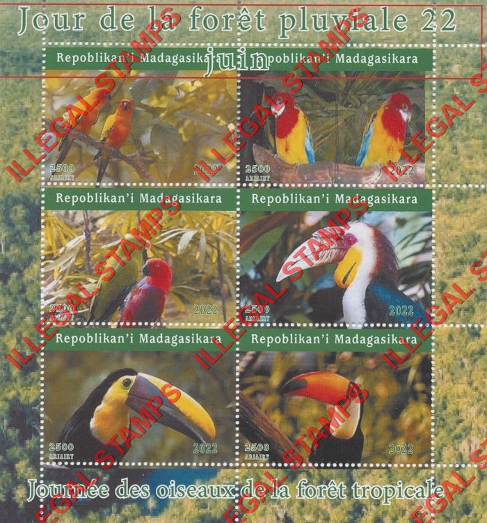 Madagascar 2022 Birds World Rainforest Day Illegal Stamp Souvenir Sheet of 6 (Sheet 2) Madagascar 2022 Birds World Rainforest Day Illegal Stamp Souvenir Sheet of 6 (Sheet 2)