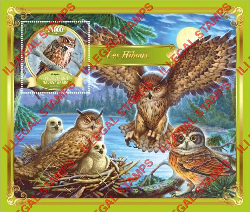 Madagascar 2022 Owls Illegal Stamp Souvenir Sheet of 1 Madagascar 2022 Owls Illegal Stamp Souvenir Sheet of 1